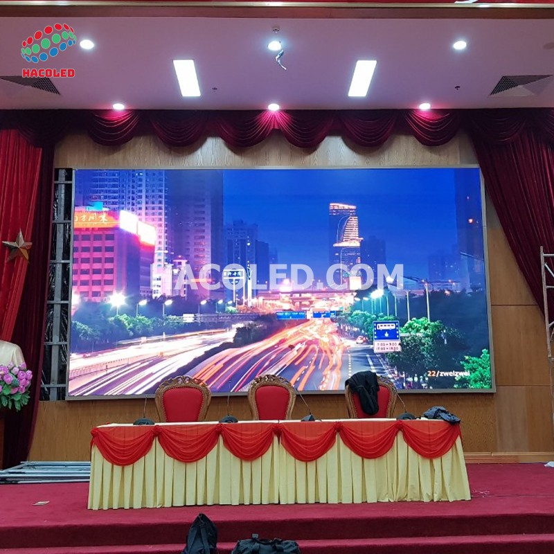Màn hình LED P5 trong nhà bóng đen