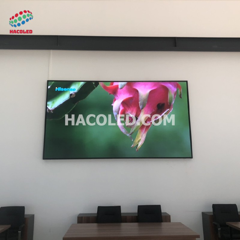 Màn hình LED P1.2 trong nhà
